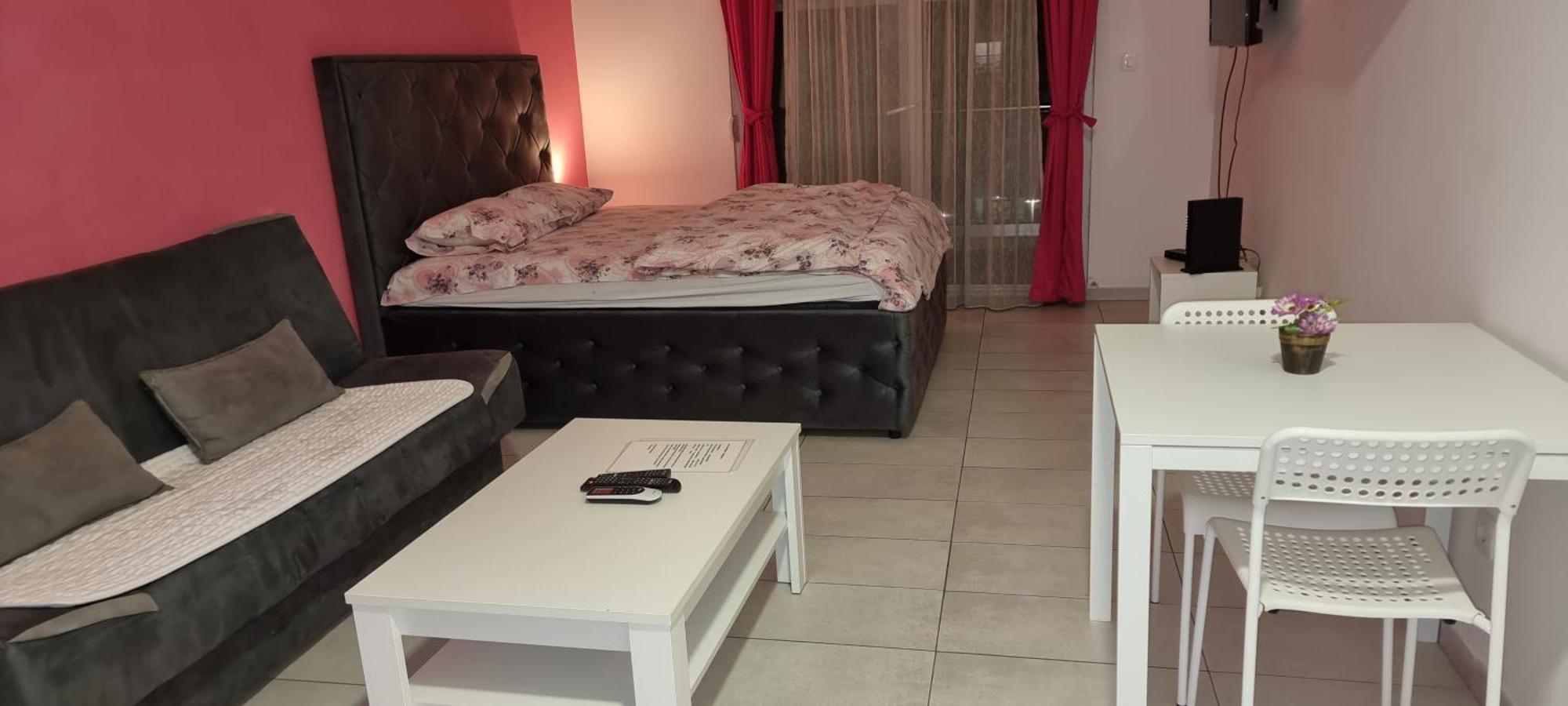 Nakii Apartmani Podgorica Bilik gambar
